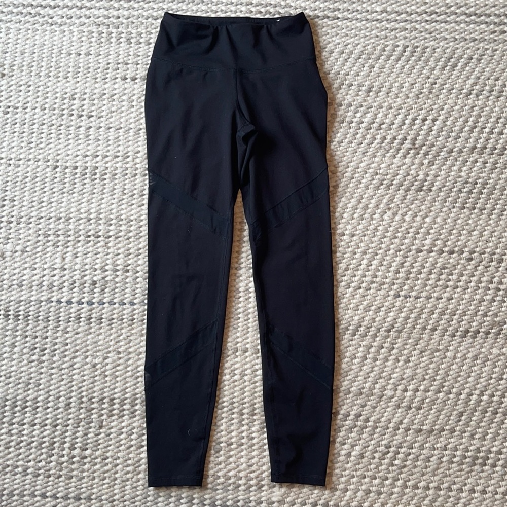 High Waisted Mesh Inset Leggings